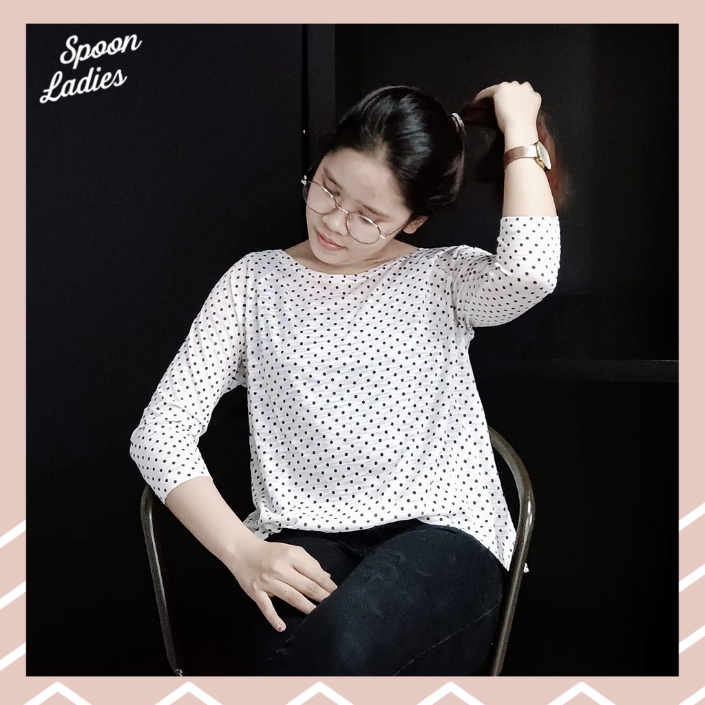Kaos Wanita Lengan Pendek | Kaos Distro | Merk SPOON | Motif - Polkadot