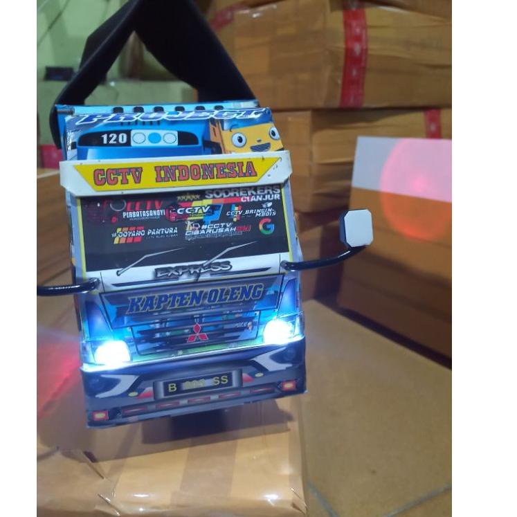 MINIATUR TRUK Livery kartun SUDAH LAMPU DAN TERPAL ‑ LKR.18Oc22ᴵ