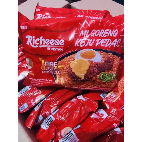 

Richeese me instant goreng