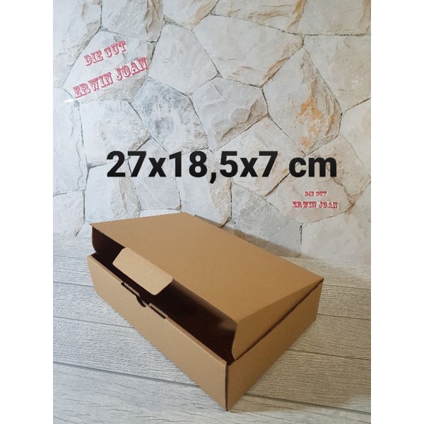 

Kardus Box uk 27x18,5x7 cm Kotak Karton Diecut