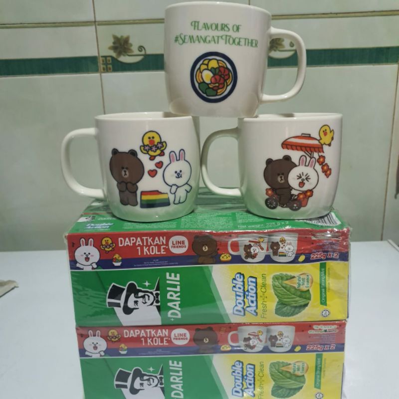 ODOL/PASTA GIGI DARLIE 225 GR X 2 PCS MALAYSIA (FREE/BONUS 1 PCS GELAS)