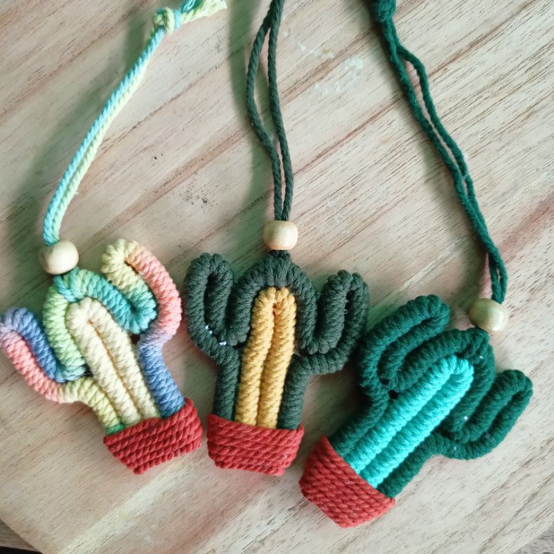 Gantungan Kunci Kaktus / Cactus Macrame Keychain / Gantungan Kunci Macrame