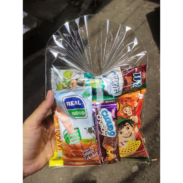 

Bingkisan Snack Ultah Murah / Snack Ulang tahun By Grona
