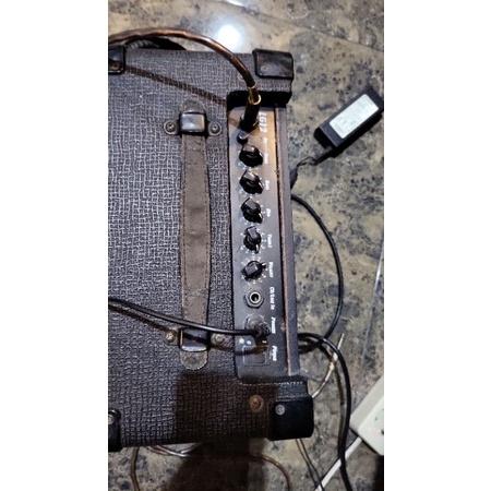 Ampli Gitar Laney LG12 sdh ada efek distorsi kondisi istimewa like new garansi