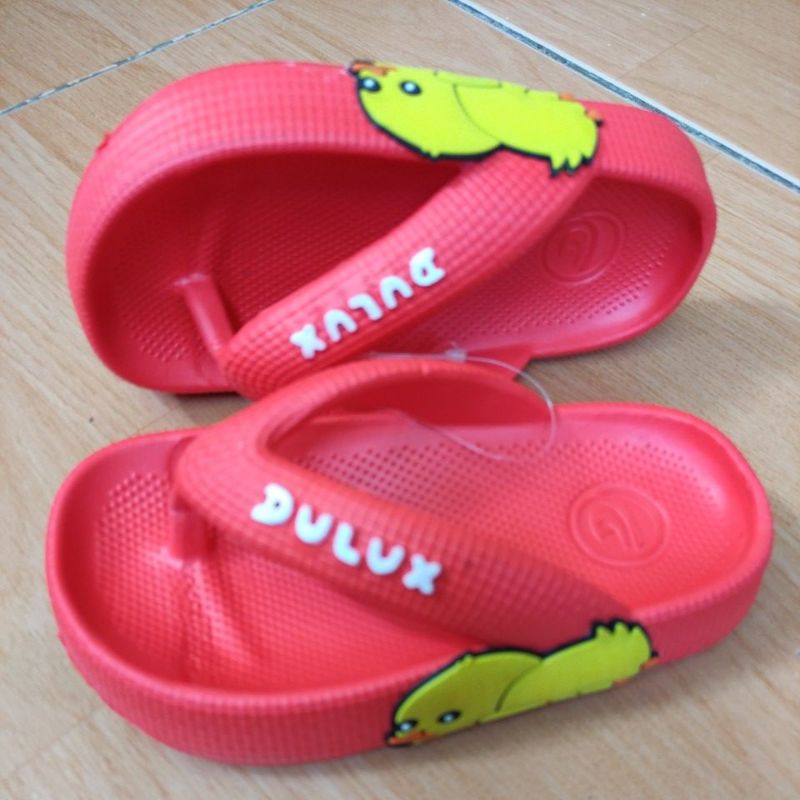 sandal jepit anak perempuan karakter bebek/panda size 24-29-4