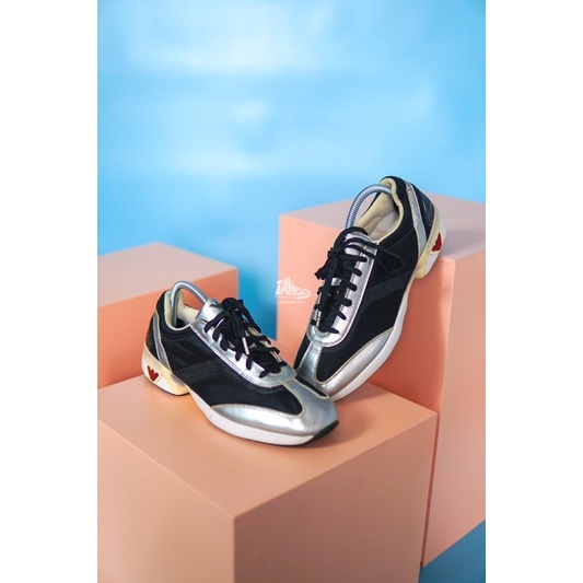 Sepatu Emporio Armani sneakers second