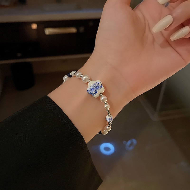 Perhiasan Gelang Tangan Wanita Hias Mutiara Porselen Biru Putih Gaya China