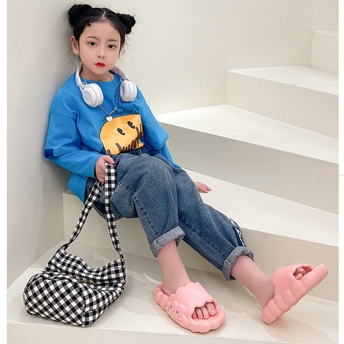 Sandal Wanita Slop Awan Cloud Sendal Slip On Cewek Kekinian Empuk Premium Sandal Selop Slipper Murah