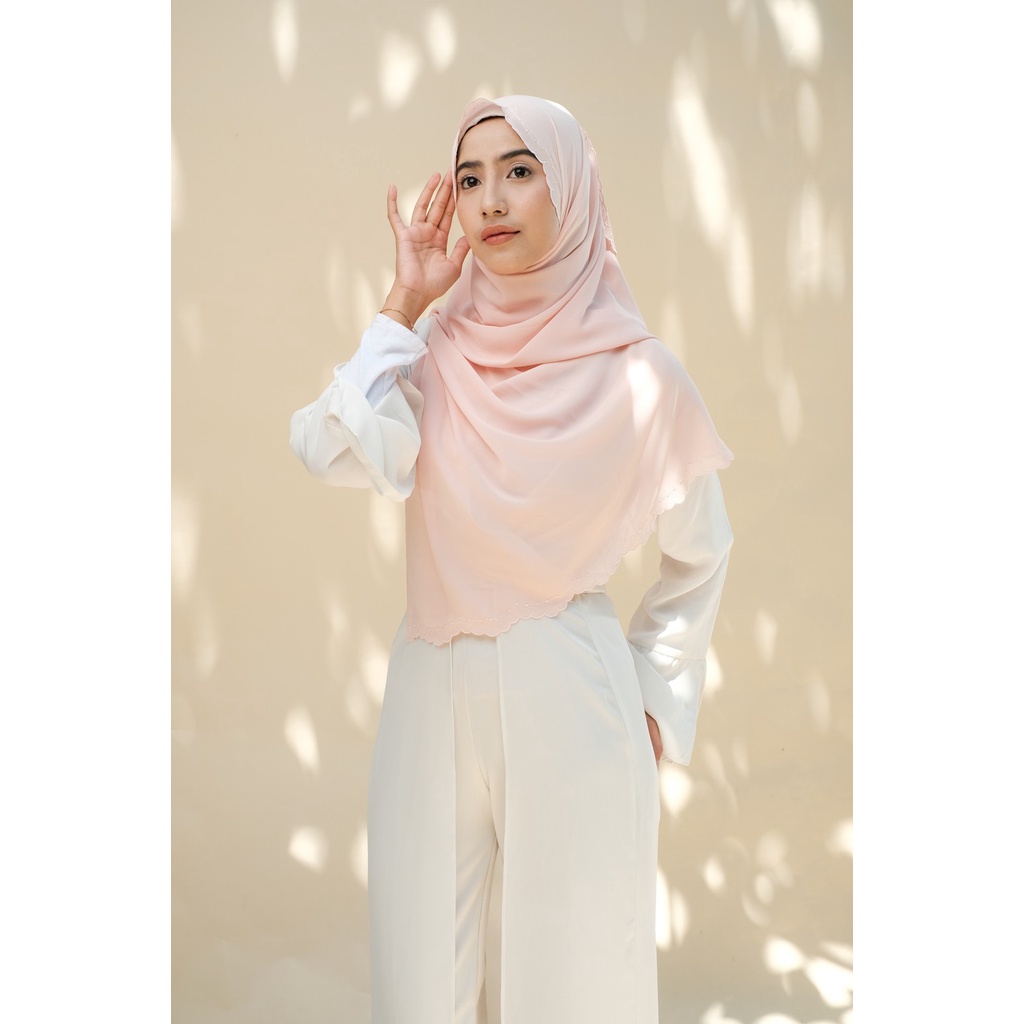 RATU Embroidery HIjab Shawl - Malek - Rose Quartz