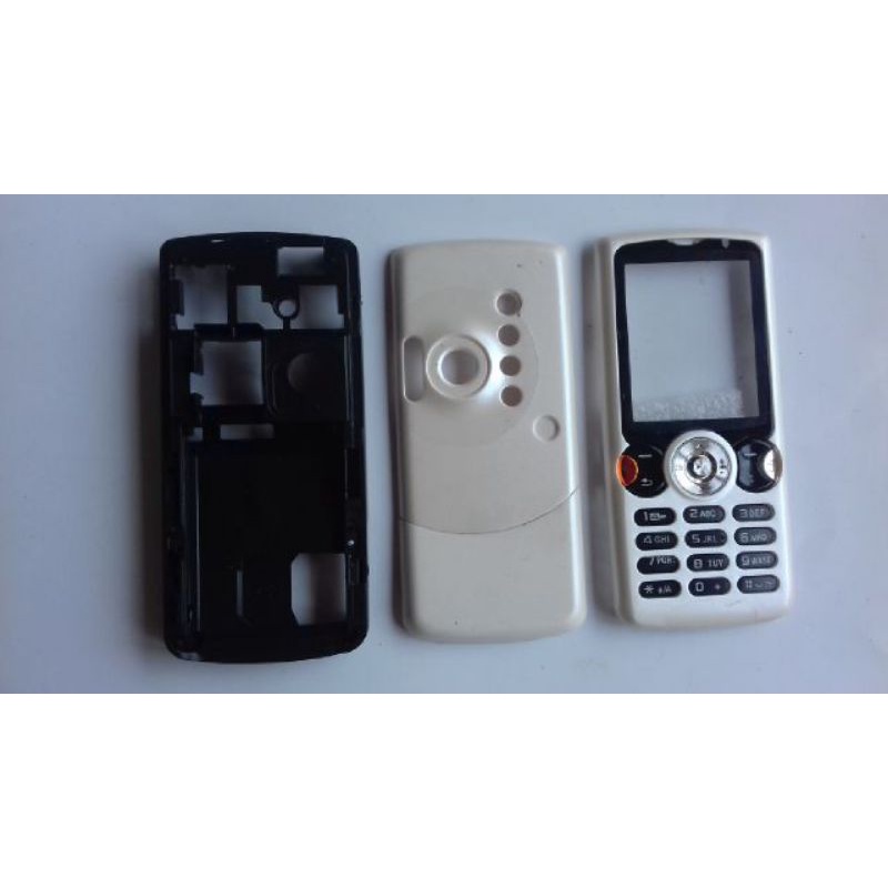 Casing sony ericsson w810 w810i putih tulang