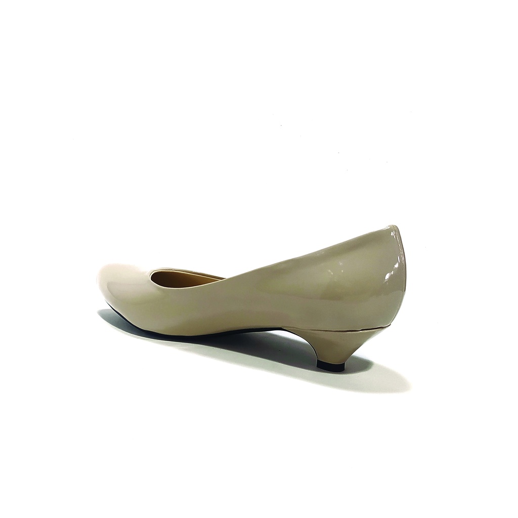 Workswell Sepatu Kerja Wanita Low Heels 3cm 6808 Creme Glossy