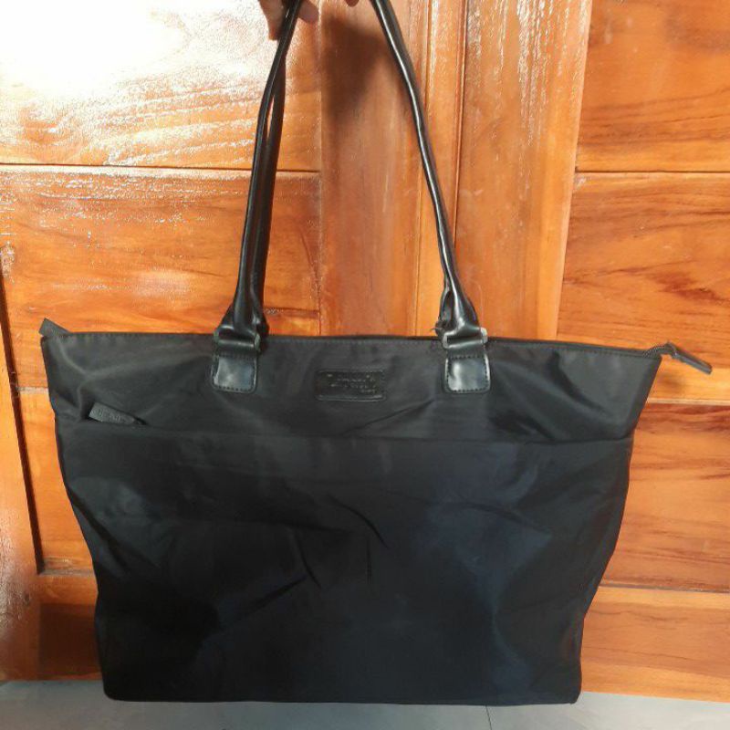 tote bag brand Lipault pl import cocok buat traveling