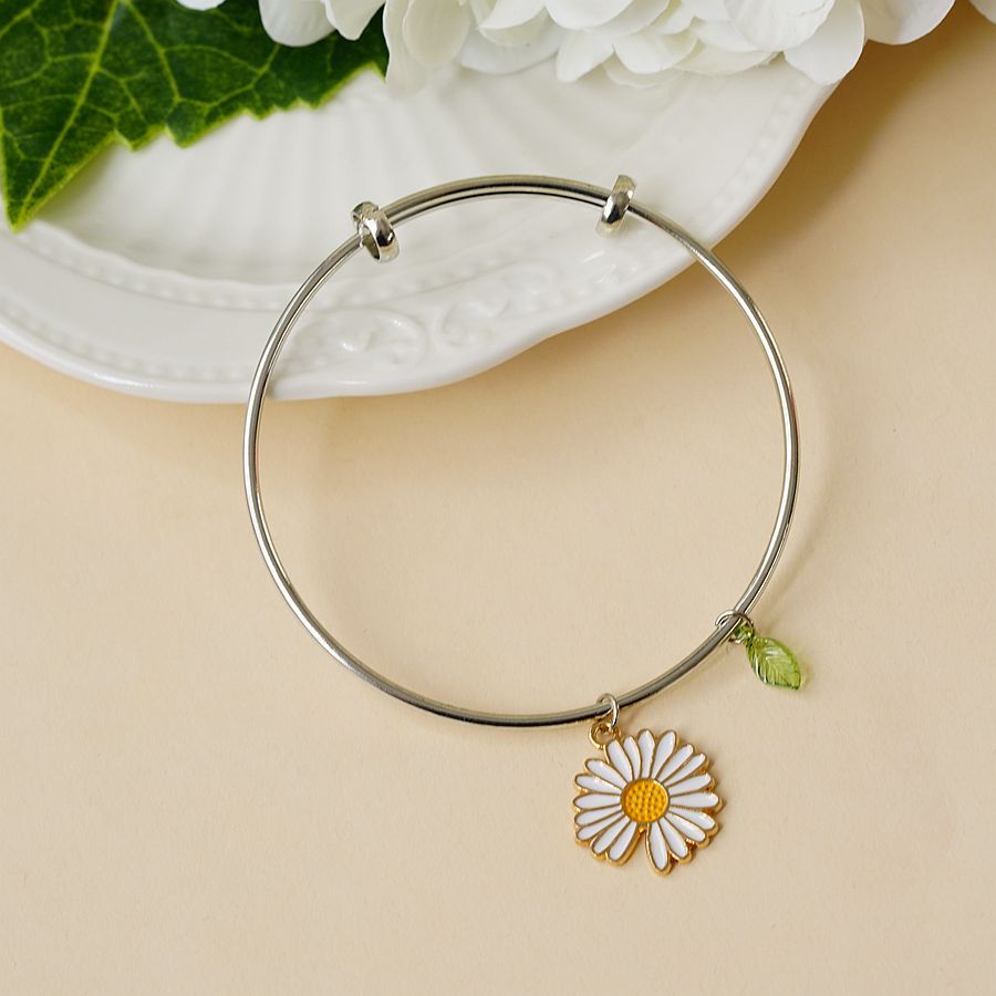 Kalung Liontin Bunga Daisy Bahan Alloy Lapis Silver Untuk Wanita