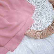Hijab Pashmina Ceruty Babaydoll 170x75cm Bahan premium / Pasmina warna Dusty Rose Murah