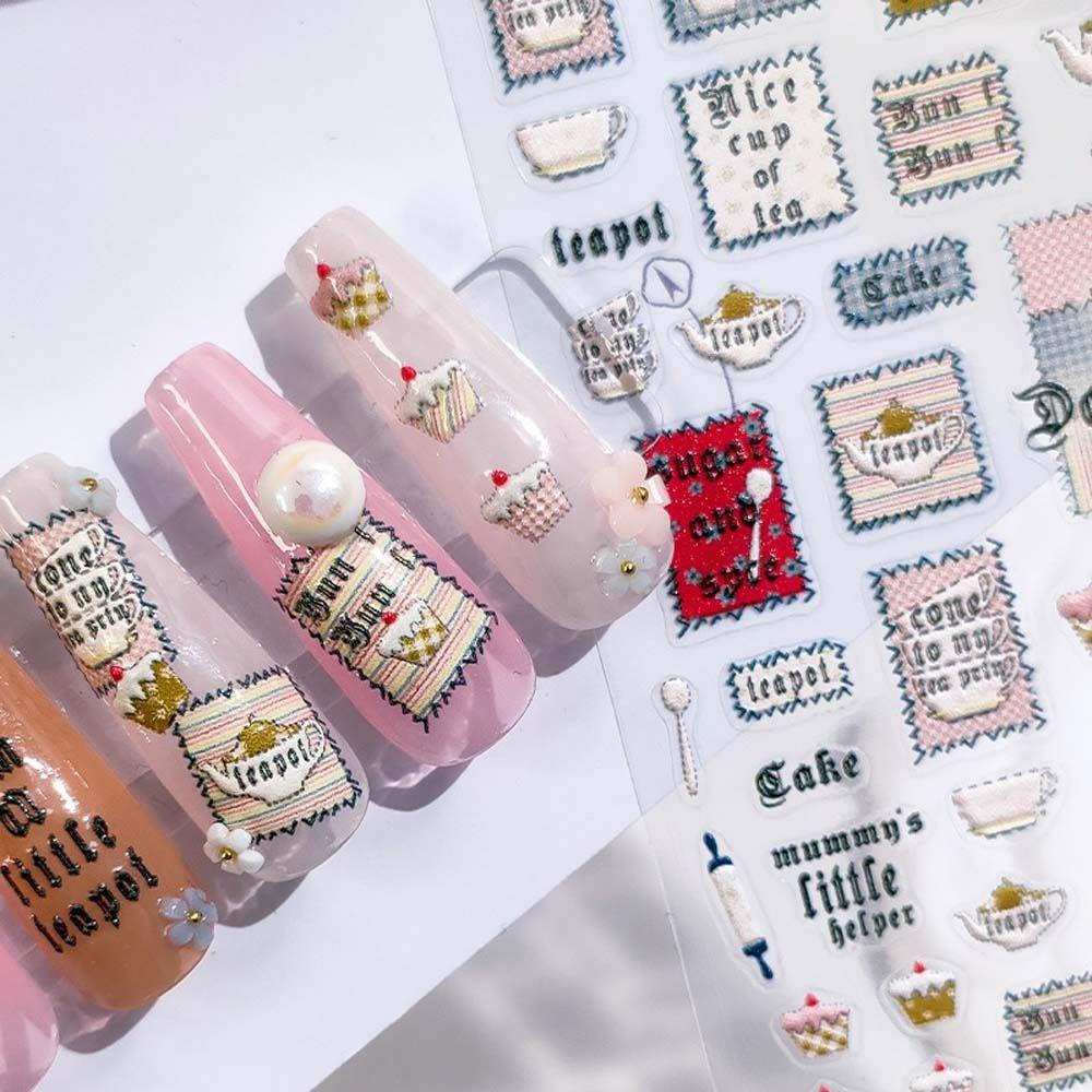 AUGUSTINA Agustina Kartun Stiker Kuku Manis Perekat Diri Strawberry Ikatan Simpul Manikur Aksesoris Bunga Nail Art Dekorasi