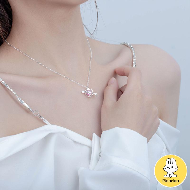 Perhiasan Kalung Korea Bentuk Panah Hati Aksen Berlian Warna Pink Untuk Hadiah Ulang Tahun Aksesoris untuk wanita-Doo