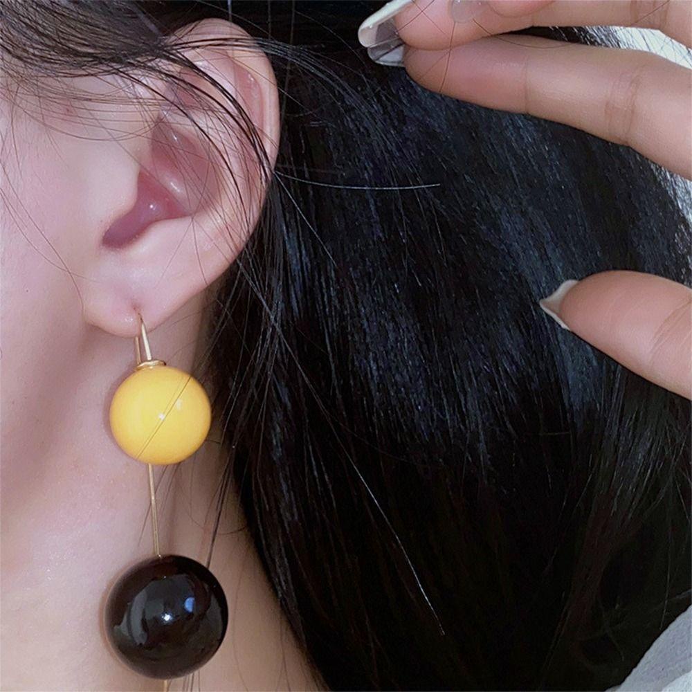 Anting Stud Bentuk Bola Warna Hitam Kuning Untuk Wanita