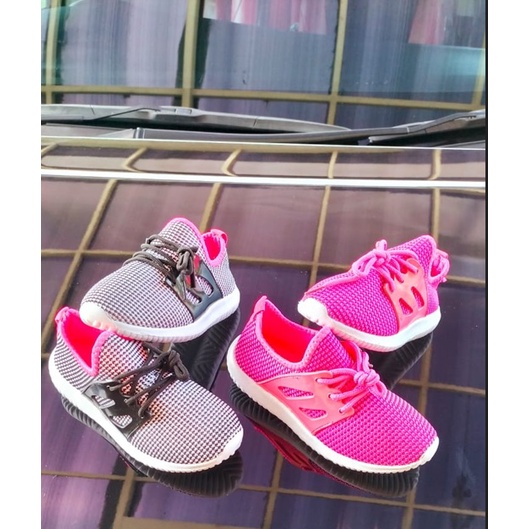 CATRA Sepatu Sports Sneakers Anak Import Size Usia 2.5 - 6.5 Tahun