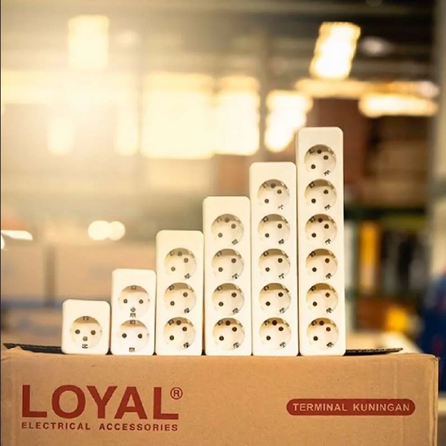 STOP KONTAK MULTI EXTENSION LOYAL LY90X 1/2/3/6 LUBANG 10A/250V