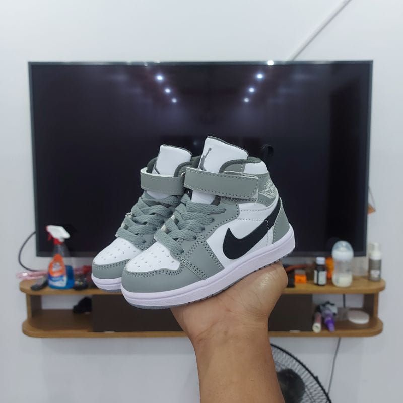 Sepatu Jordan Anak Cewek Sepatu Anak Nike Air Jordan Perempuan Sneakers Anak Usia 1-10 Tahun