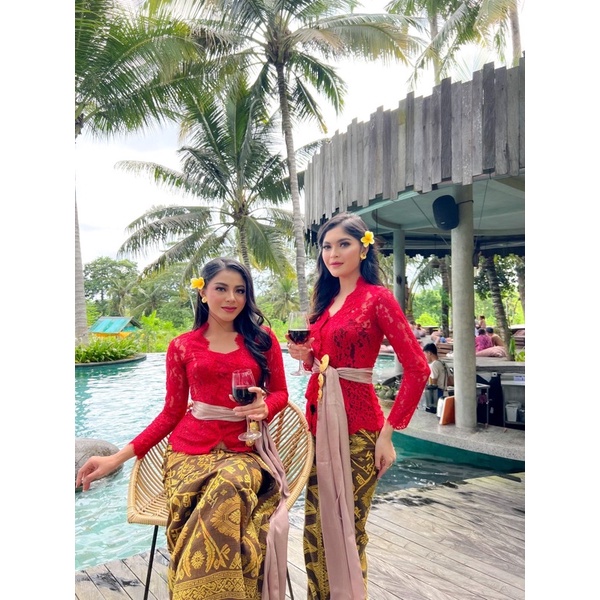 CERRY KEBAYA Kain Metalik 3D Rijek new