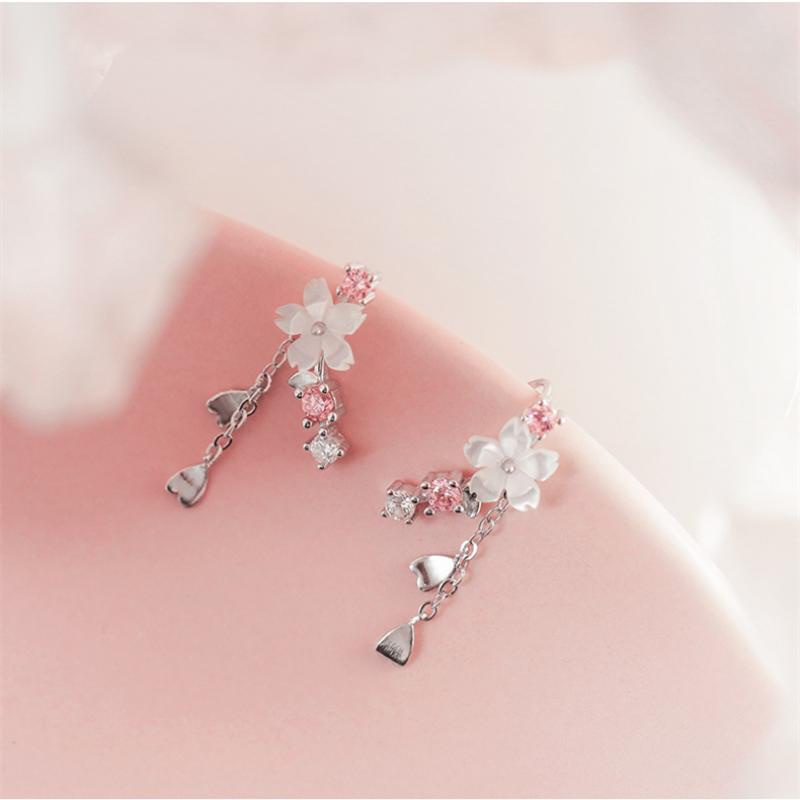 Anting Tusuk Gantung Wanita Desain Bunga Plum + Rumbai Gaya Elegan / Casual Untuk Pesta / Hadiah