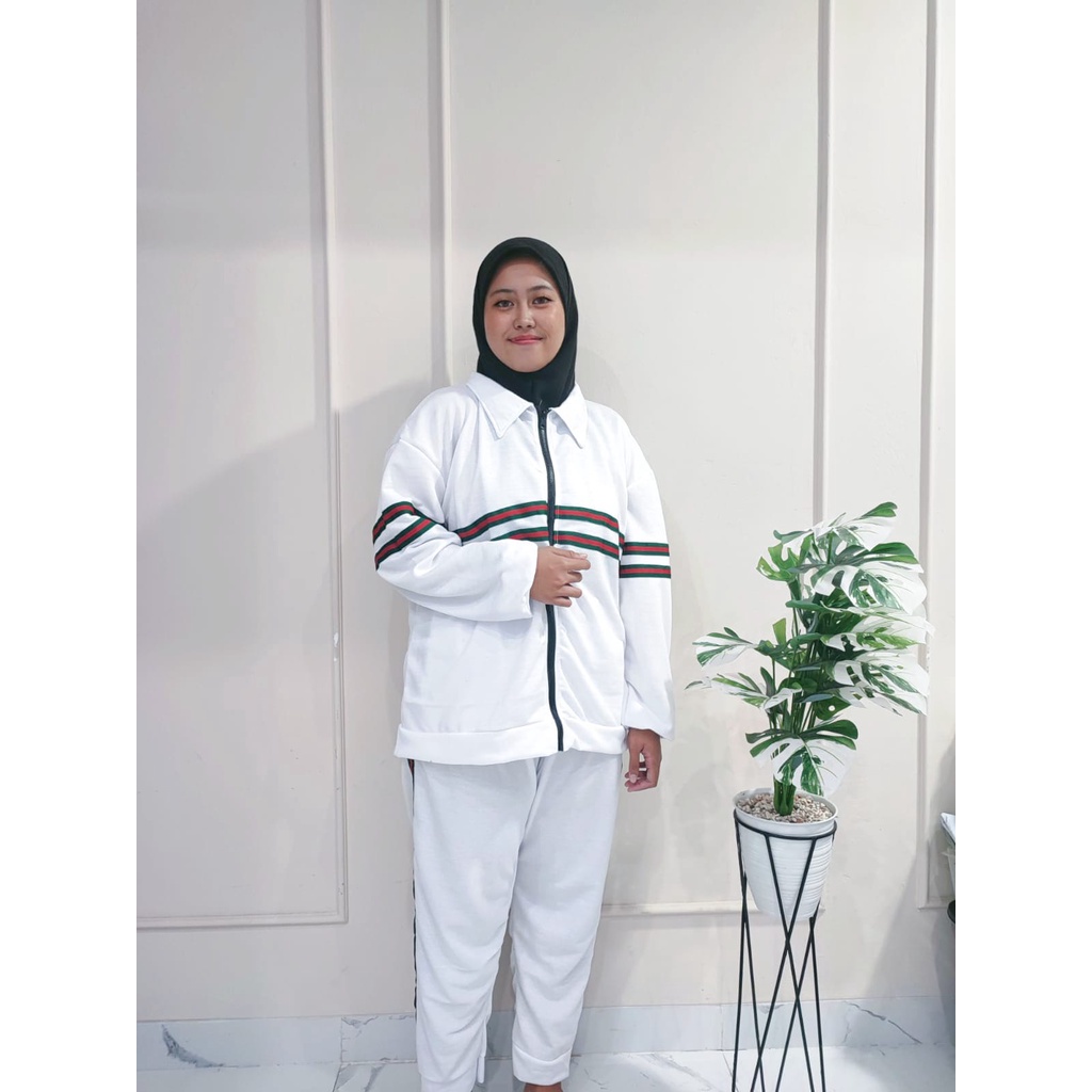 STELLASHOPPIE | Stelan Training Monalisa jaket olahraga