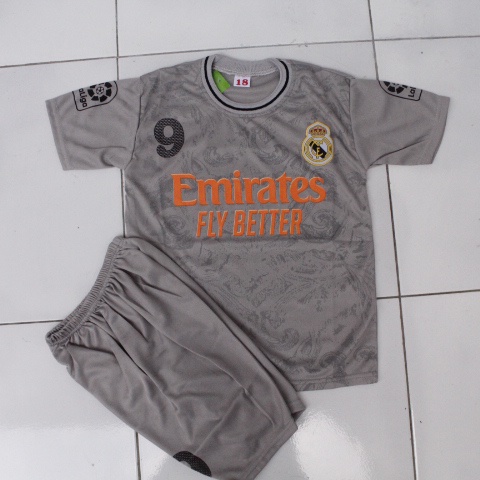 baju kaos bola anak setelan baju bola anka madrid abu 5-12 th