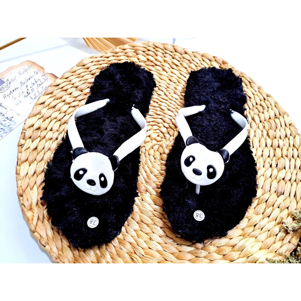 Sandal Perempuan Dewasa Motif Jepit Bulu Panda Halus