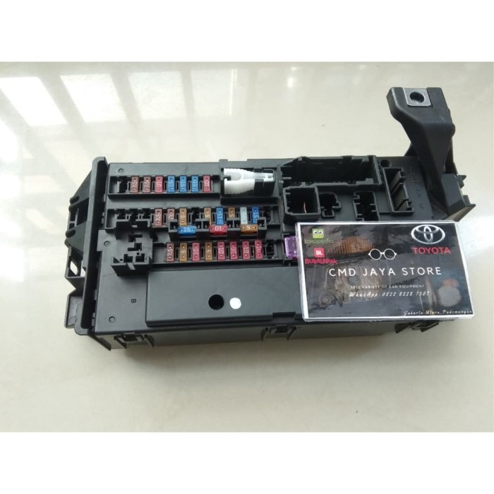 Box Sekring / Box Skring Fuse Box Toyota Calya Sigra