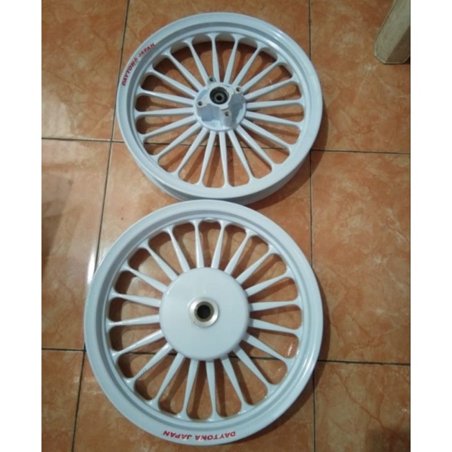 velg daytona Xeon original baru