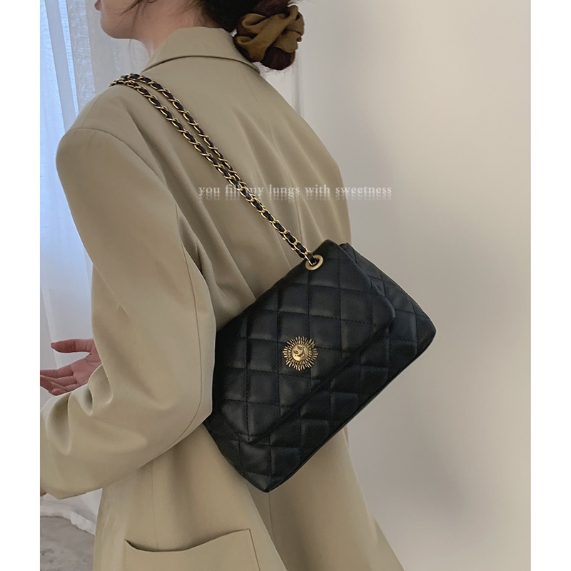 Suhao Xiaoxiang gaya Lingge chain bag wanita 2022 baru trendi all-match underarm small square bag high-end one-shoulder messenger bag