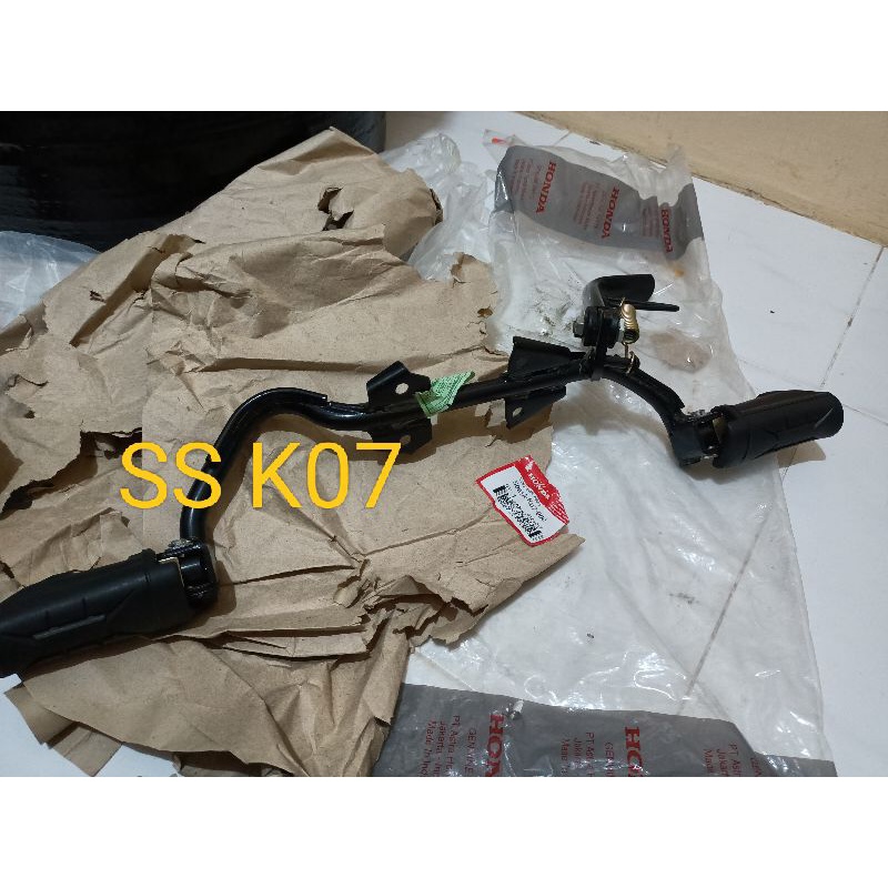 besi barstep besi step injakan kaki depan lipat blade new 110 125 revo fit carbu injeksi grand Supra