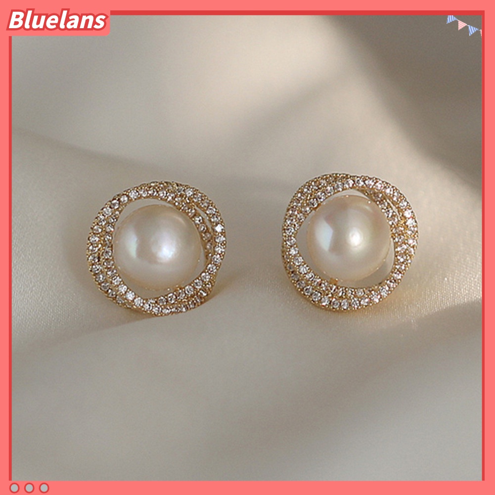 Anting Stud Silver Plated Bentuk Bulat Aksen Mutiara Tiruan Untuk Wanita