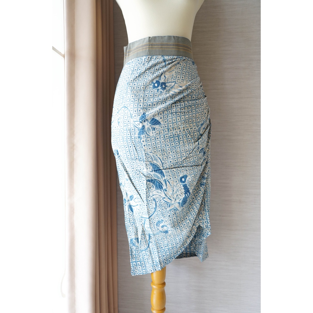 Rok Batik Pita Kancing