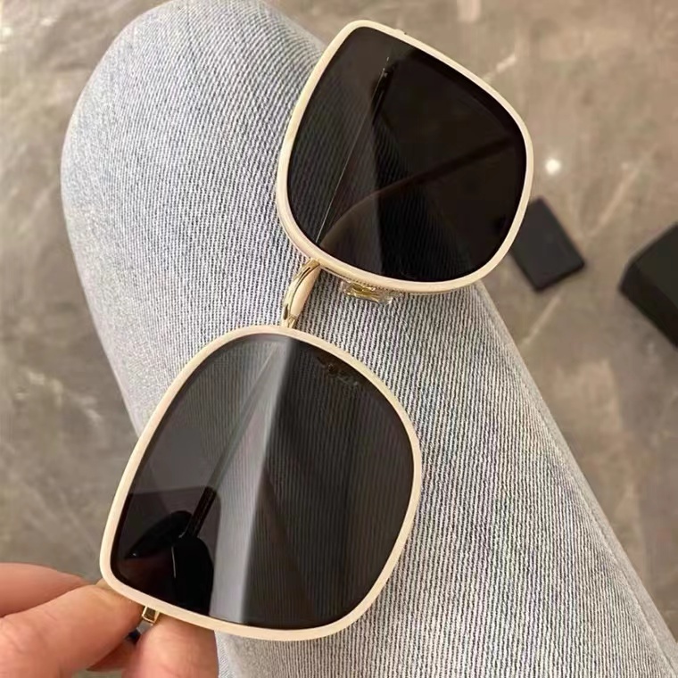 Kacamata Hitam Fashion Unisex/Kacamata Style/Kacamata Fashion Murah/Kacamata Import