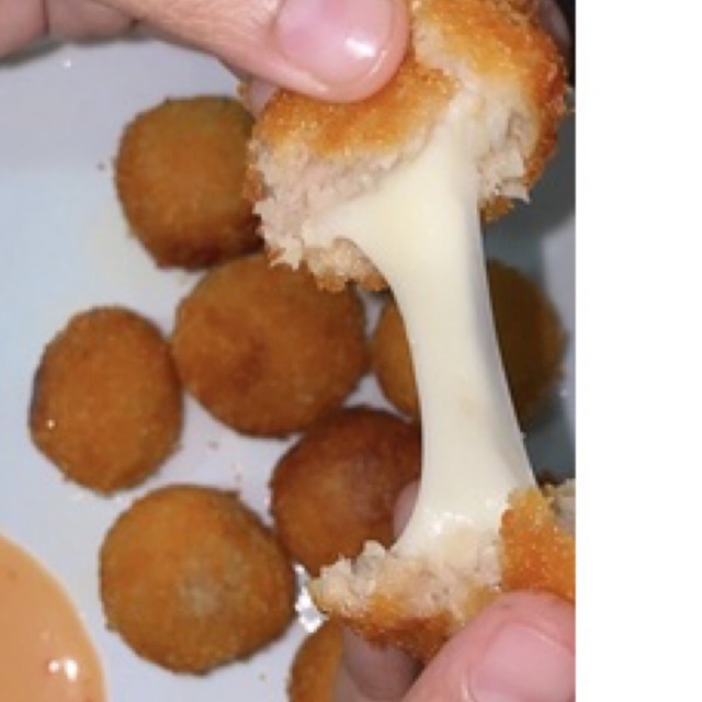 

CHEESE BALL ( bola keju / nugget keju ) PREMIUM BY ROTICOKLATKU (bola ayam keju)