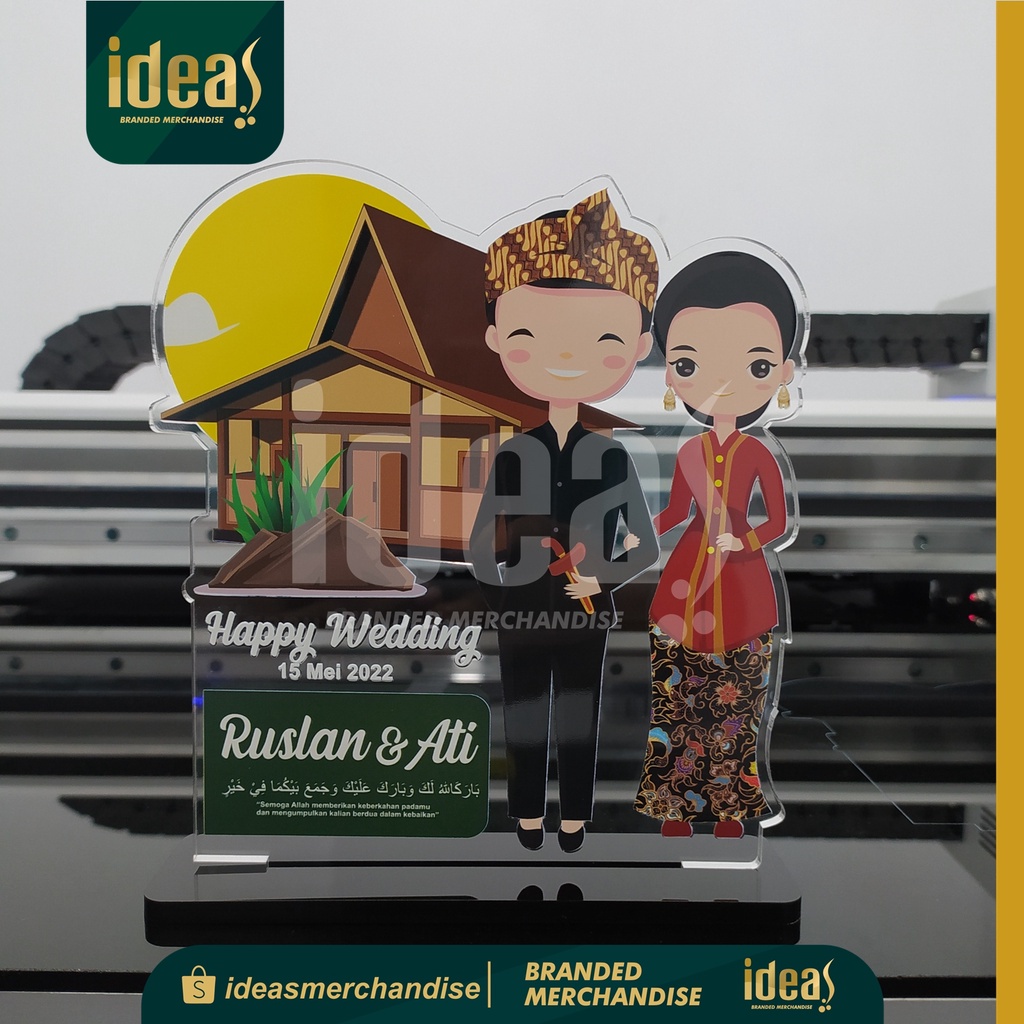 

KADO PERNIKAHAN TEMA ADAT JAWA BARAT / KADO UNIK ADAT SUNDA / VANDEL ACRYLIC / PLAKAT AKRILIK KADO WEDDING