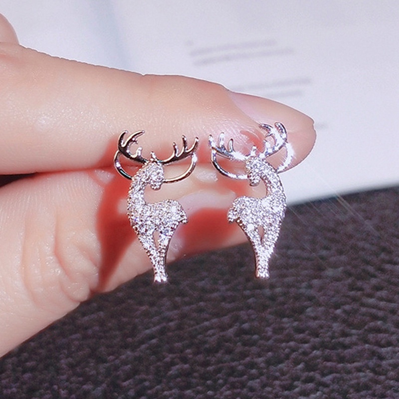 Anting Stud Desain Rusa Natal Aksen Berlian Imitasi Untuk Wanita