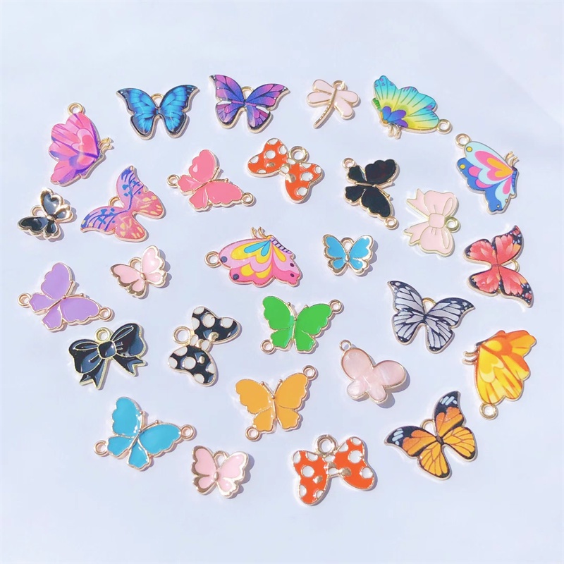 4pcs Liontin Kalung / Gelang / Anting Bentuk Kartun Butterfly Bahan Alloy