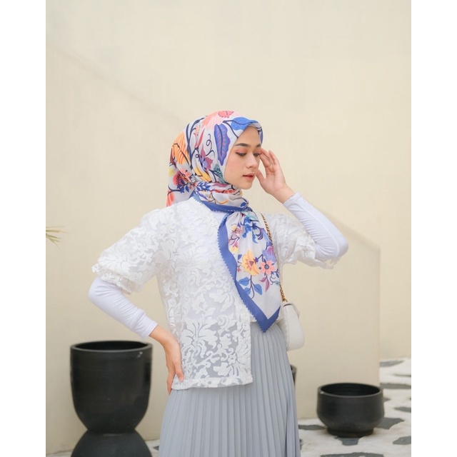 Zahratun Series Yarashyma Scarf