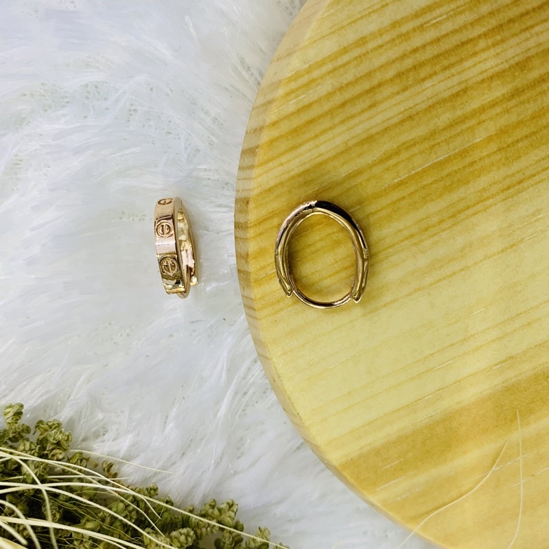 Anting emas cartier 75%