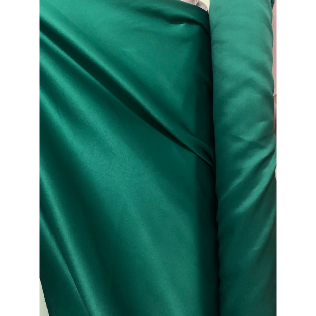 Kain Satin Saten Velvet Premium Silk Meteran Warna Hijau Botol Emerald Green