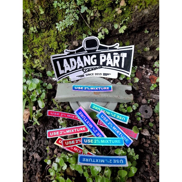 stiker emblem tutup tangki vespa super sprint ps pts