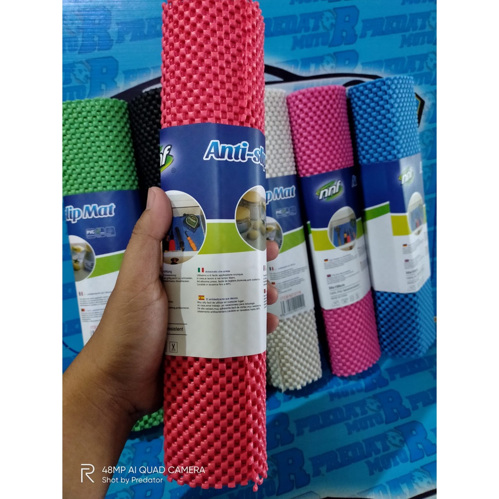 ANTI SLIP 1.5M ROLL 15 VARIAN ANTI LICIN TATAKAN ALAS DASHBOARD MOBIL / MEJA UKURAN JUMBO