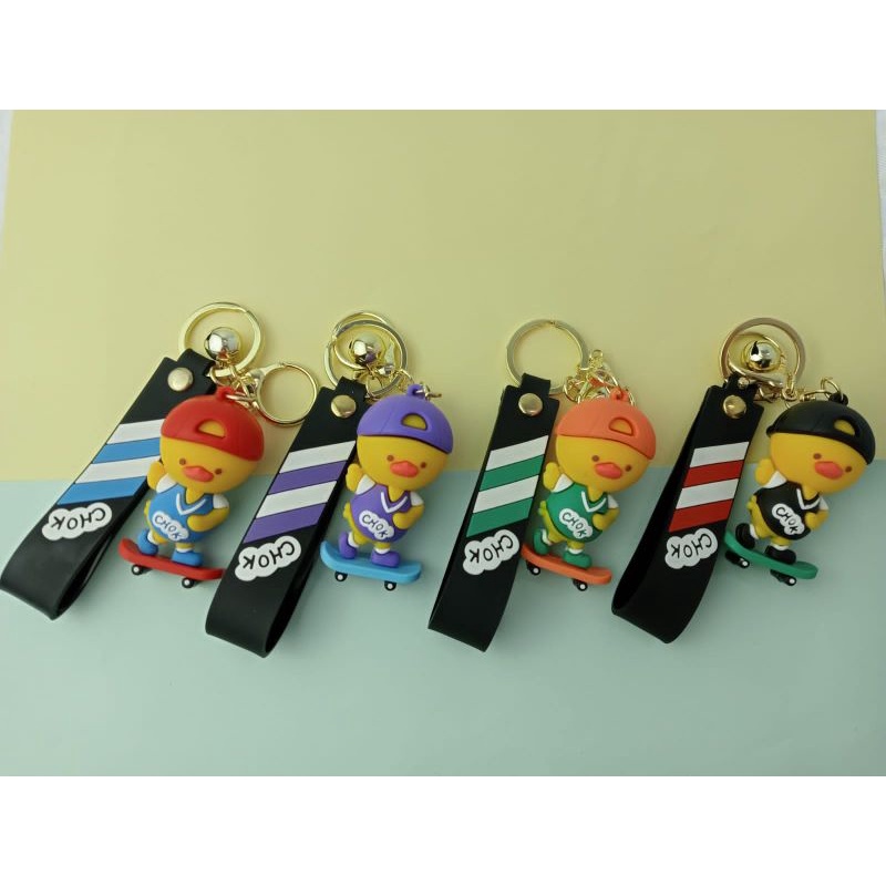 gantungan kunci- cool skateboard sports duck keychain (2.13)