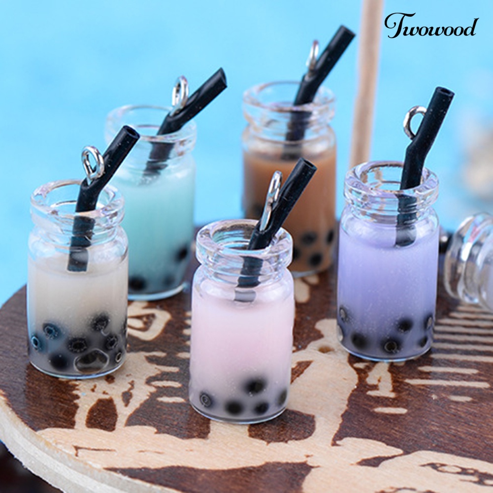 3pcs / Set Gantungan Kunci Bentuk Milk Tea Bahan Resin Warna Permen Untuk Dekorasi