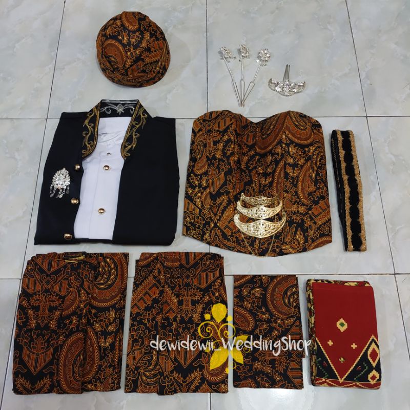 [Full Set + Aksesoris] Baju Prewedding / Baju Adat / Basahan Motif Semen Romo