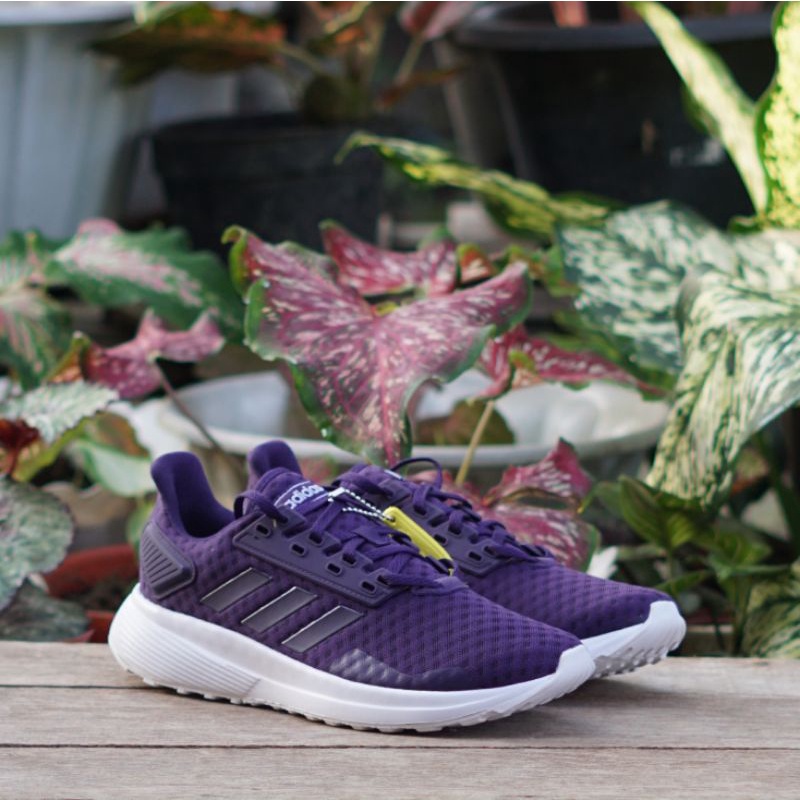 sepatu lari adidas duramo 9