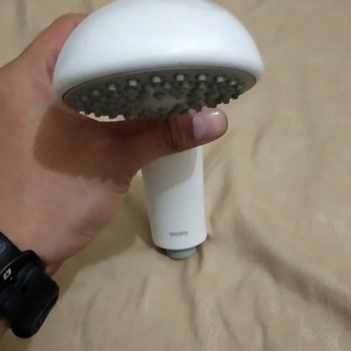 Kepala Hand Shower TOTO Putih
